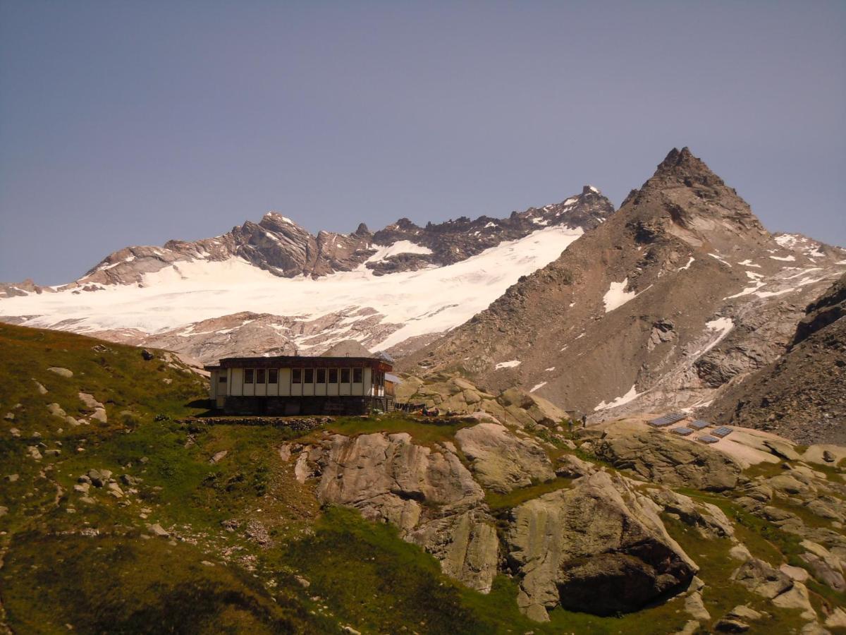 Hotel Du Glacier Des Evettes บอนเนวัล-ซัวร์-อาร์ค ภายนอก รูปภาพ